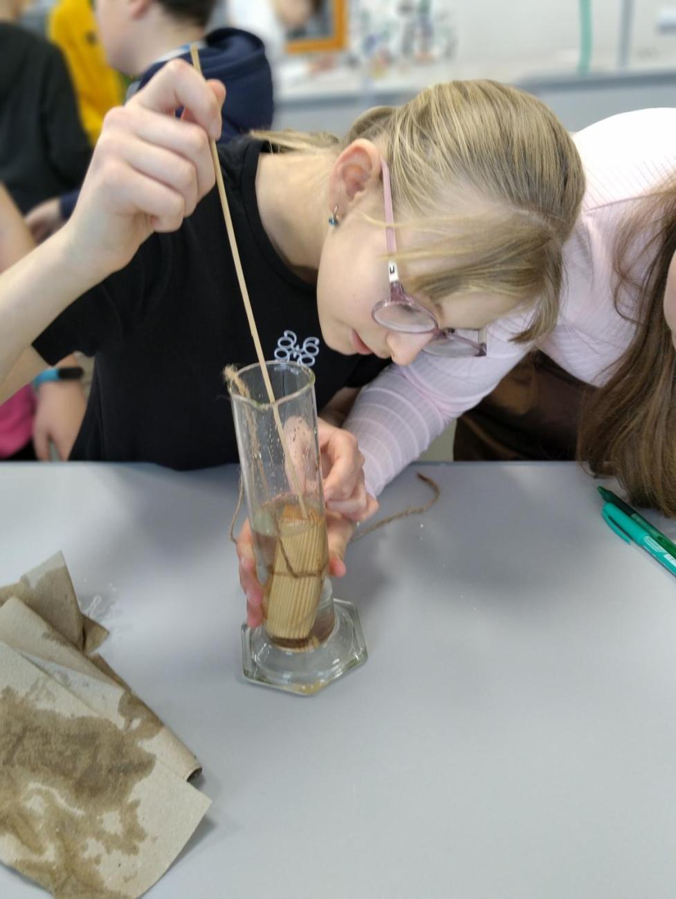 Praktická měření objemu – fyzika, 6. roč.