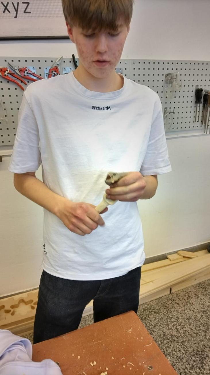 PRÁCE S DŘEVEM – DLABÁNÍ A ZHOTOVENÍ VLASTNÍHO VÝROBKU