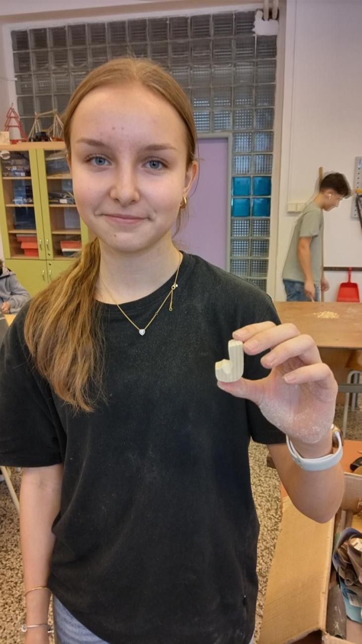 PRÁCE S DŘEVEM – DLABÁNÍ A ZHOTOVENÍ VLASTNÍHO VÝROBKU