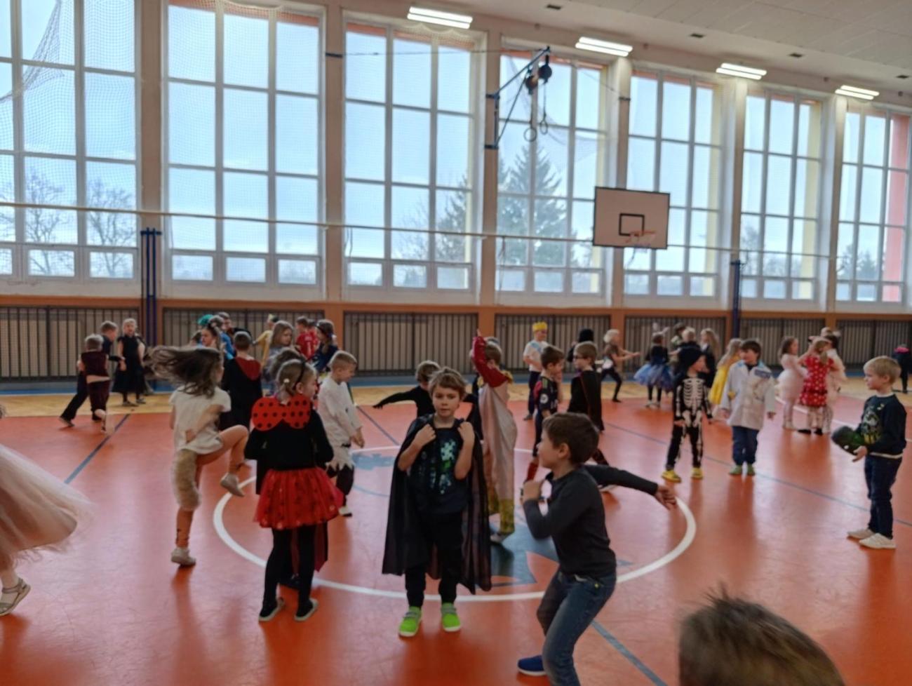 Karneval v 1. ročníku