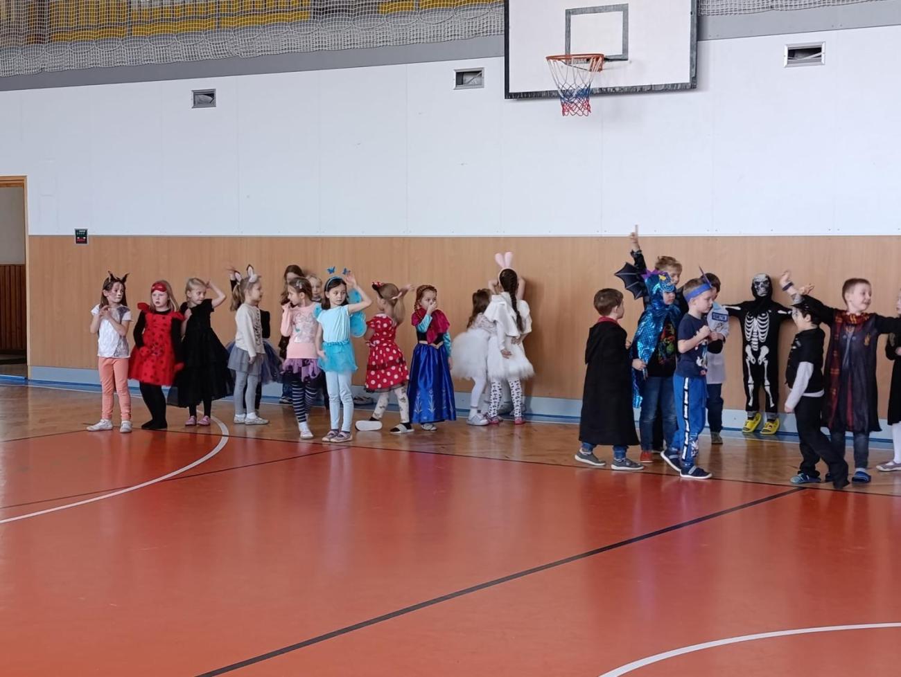 Karneval v 1. ročníku