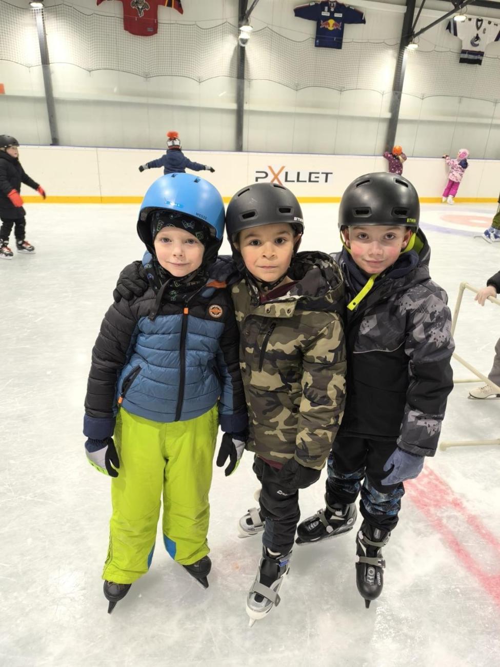 Bruslení 1.A na zimním stadionu ICE POINT 112