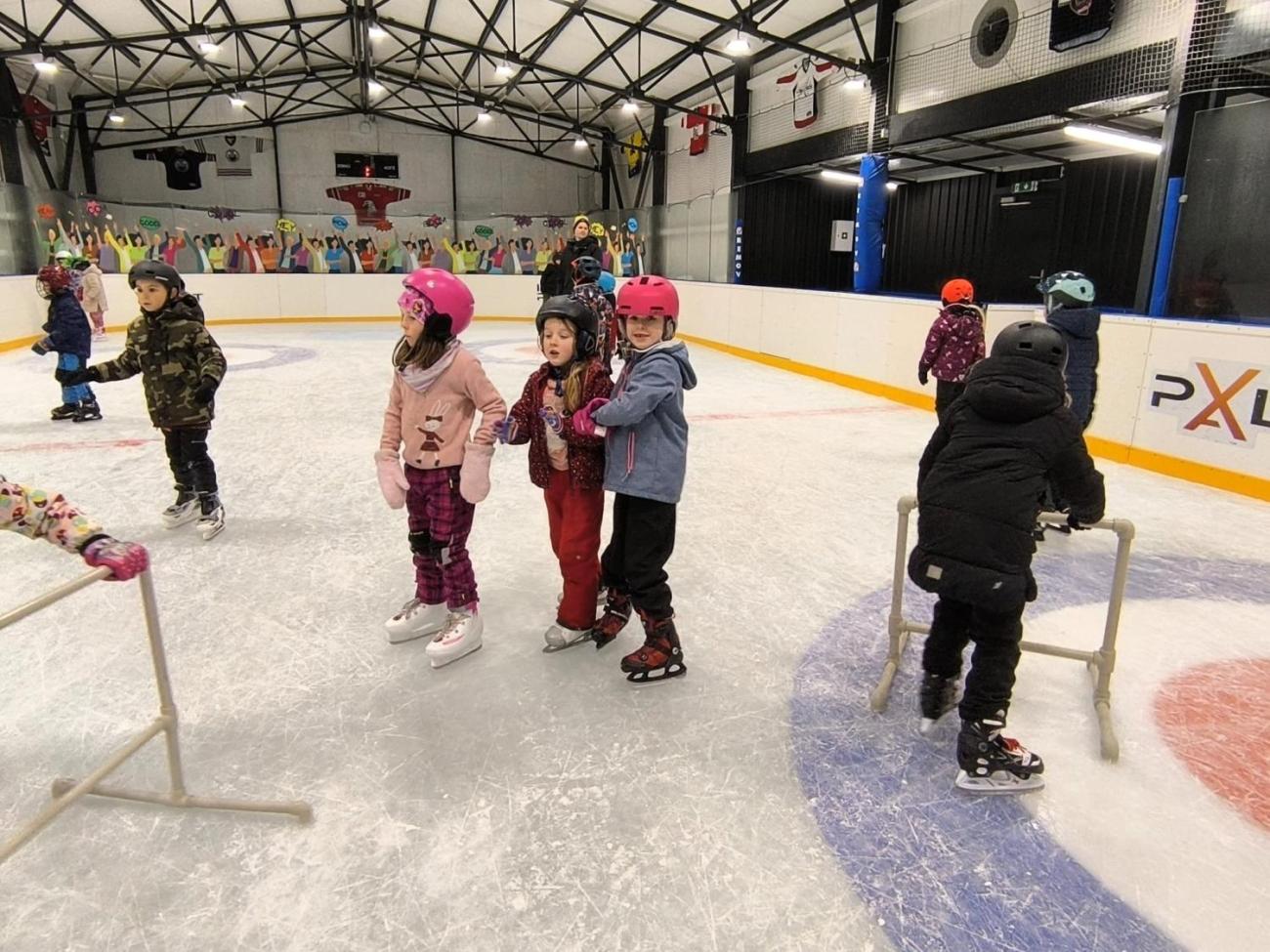 Bruslení 1.A na zimním stadionu ICE POINT 112