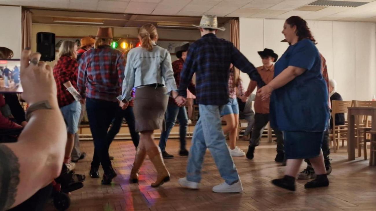 Předtančení na plese DTS Jihlava