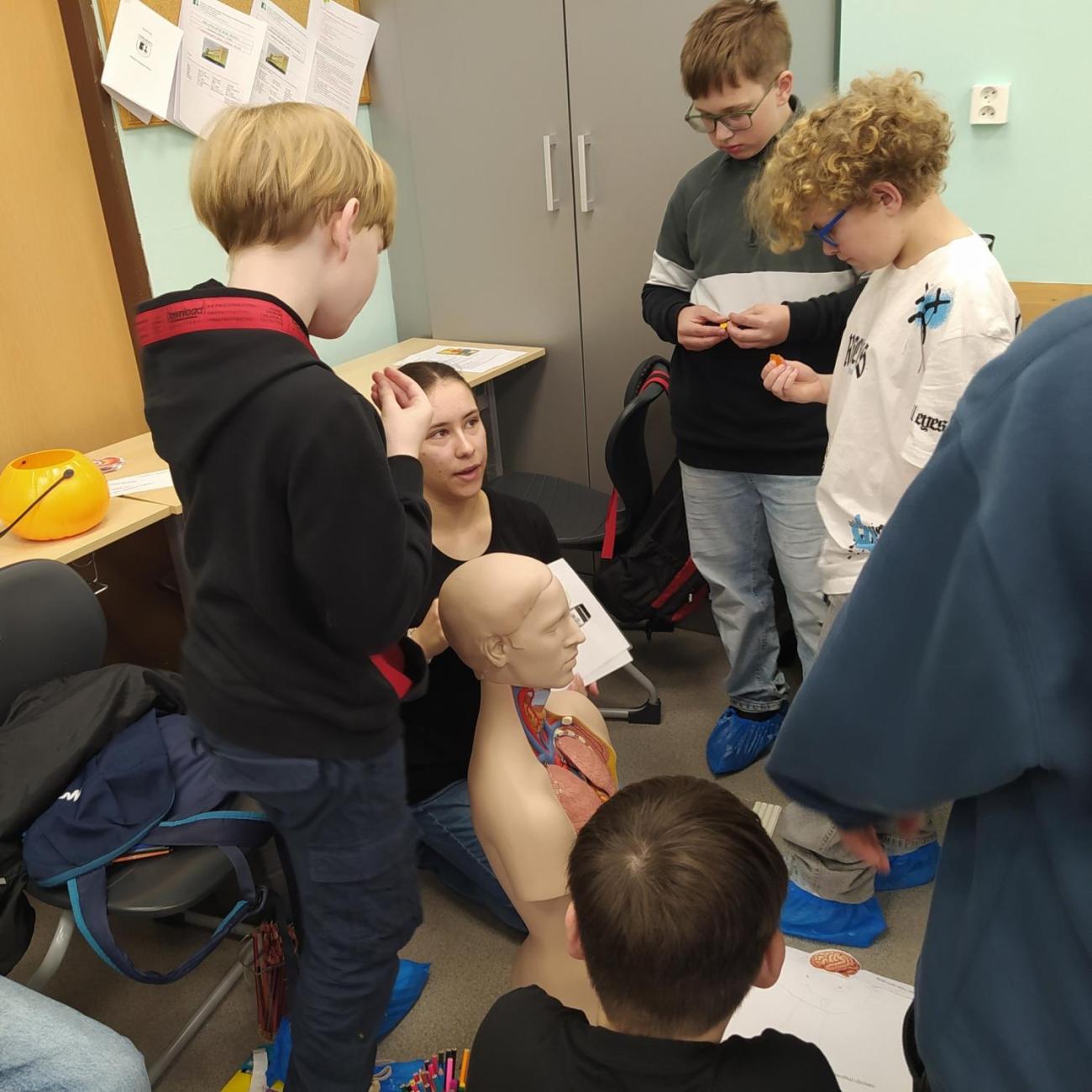 Projekt "Lidské tělo" škola Farmeko  5.B