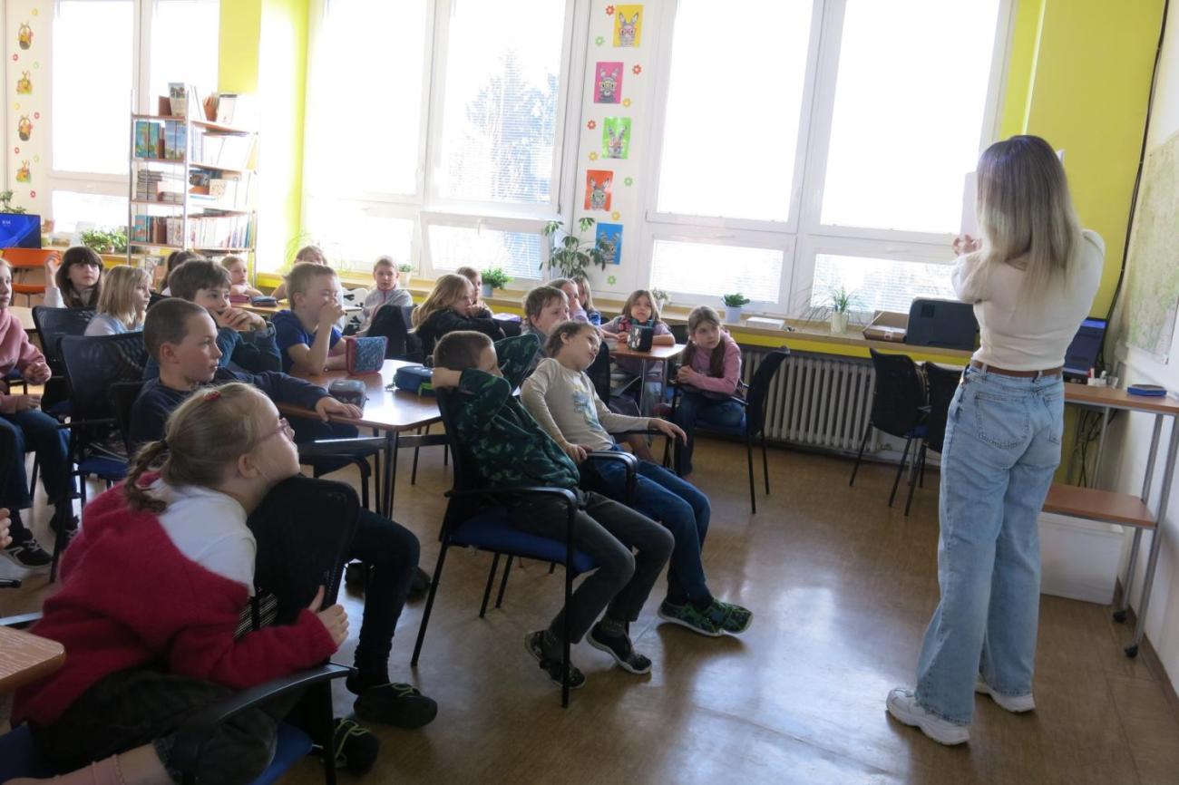 Beseda se spisovatelkou a ilustrátorkou Nelou Gálikovou 