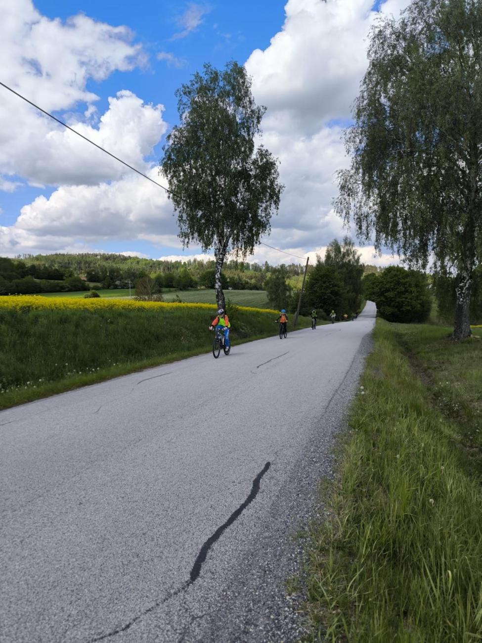 1. den cykloturistického kurzu 6.C v Řásné