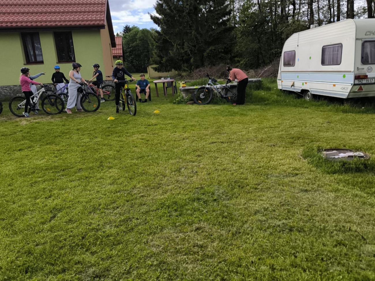 3. den cykloturistického kurzu 6.C – Roštejn, sportovní výzvy a stezka odvahy