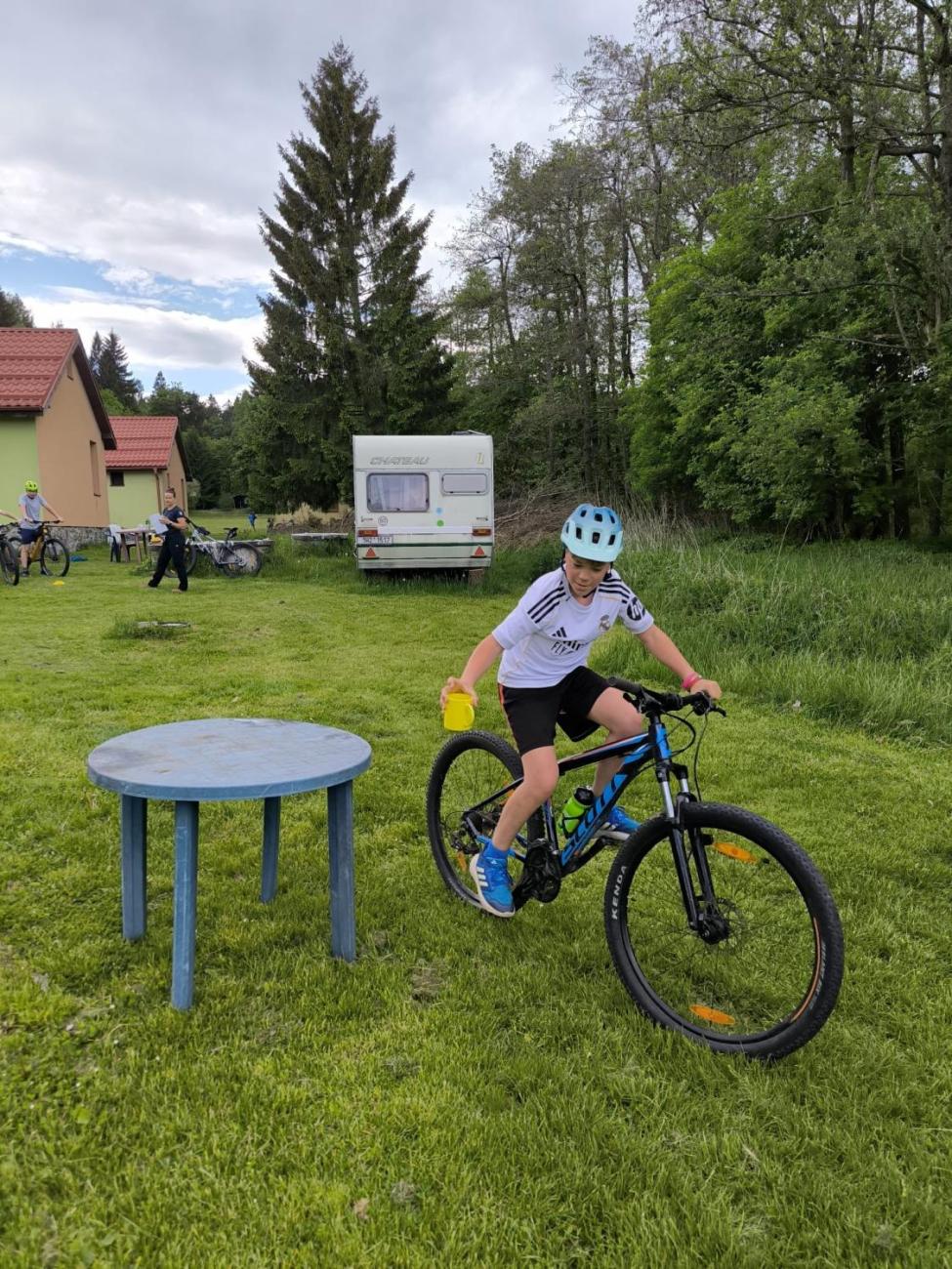 3. den cykloturistického kurzu 6.C – Roštejn, sportovní výzvy a stezka odvahy