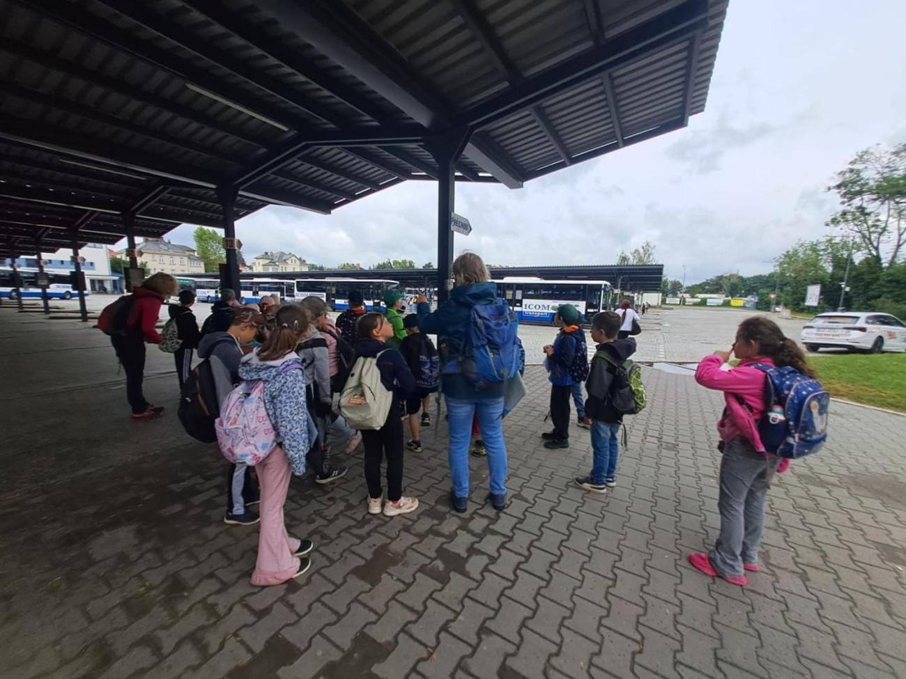 2. C – Různou dopravou celou Jihlavou