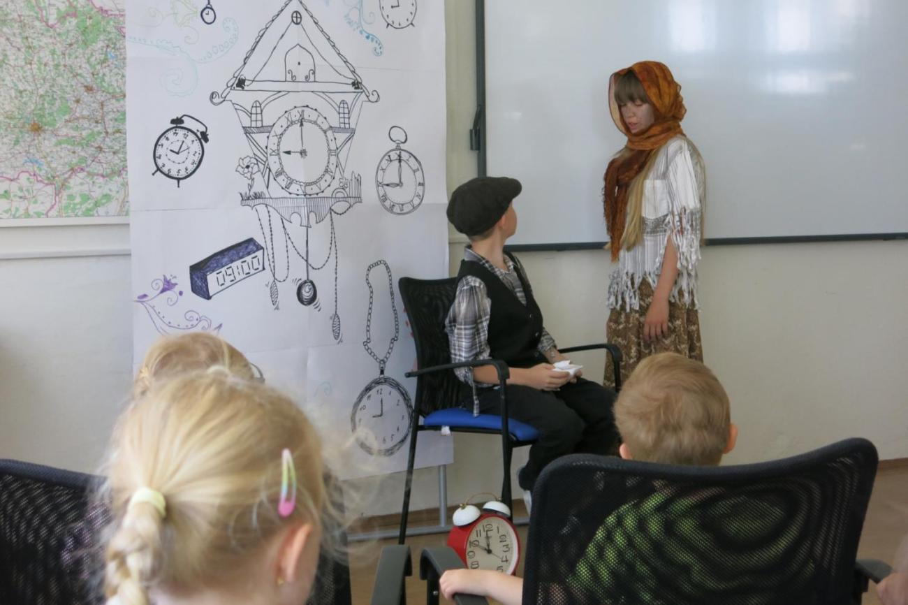 Divadelní představení dramatického kroužku „Tik Ťak a hodiny času“