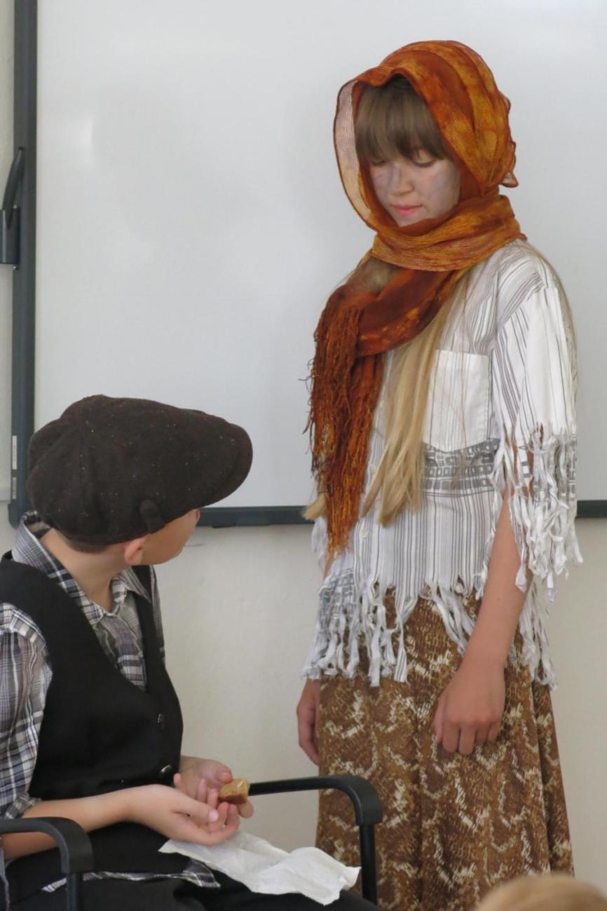 Divadelní představení dramatického kroužku „Tik Ťak a hodiny času“