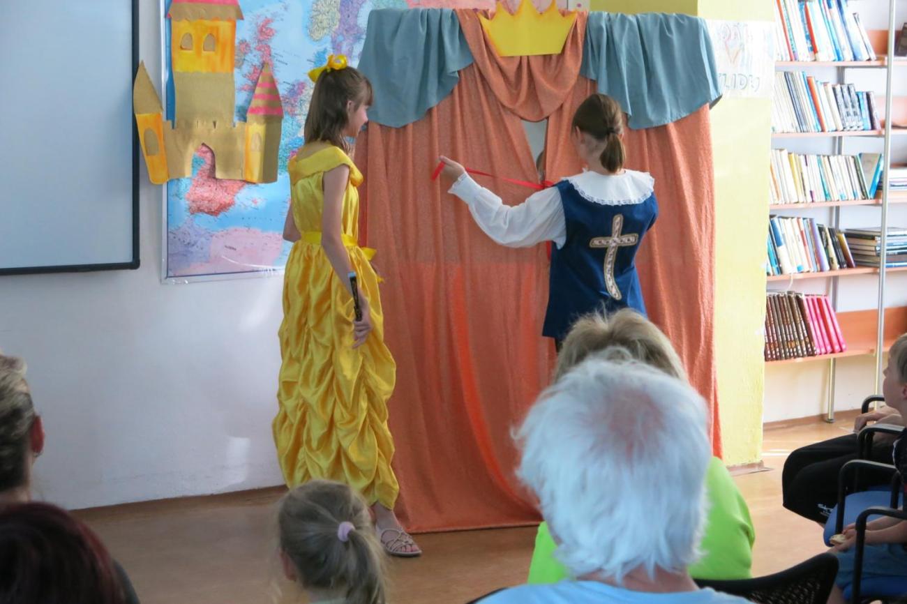 Divadelní představení dramatického kroužku „Tik Ťak a hodiny času“