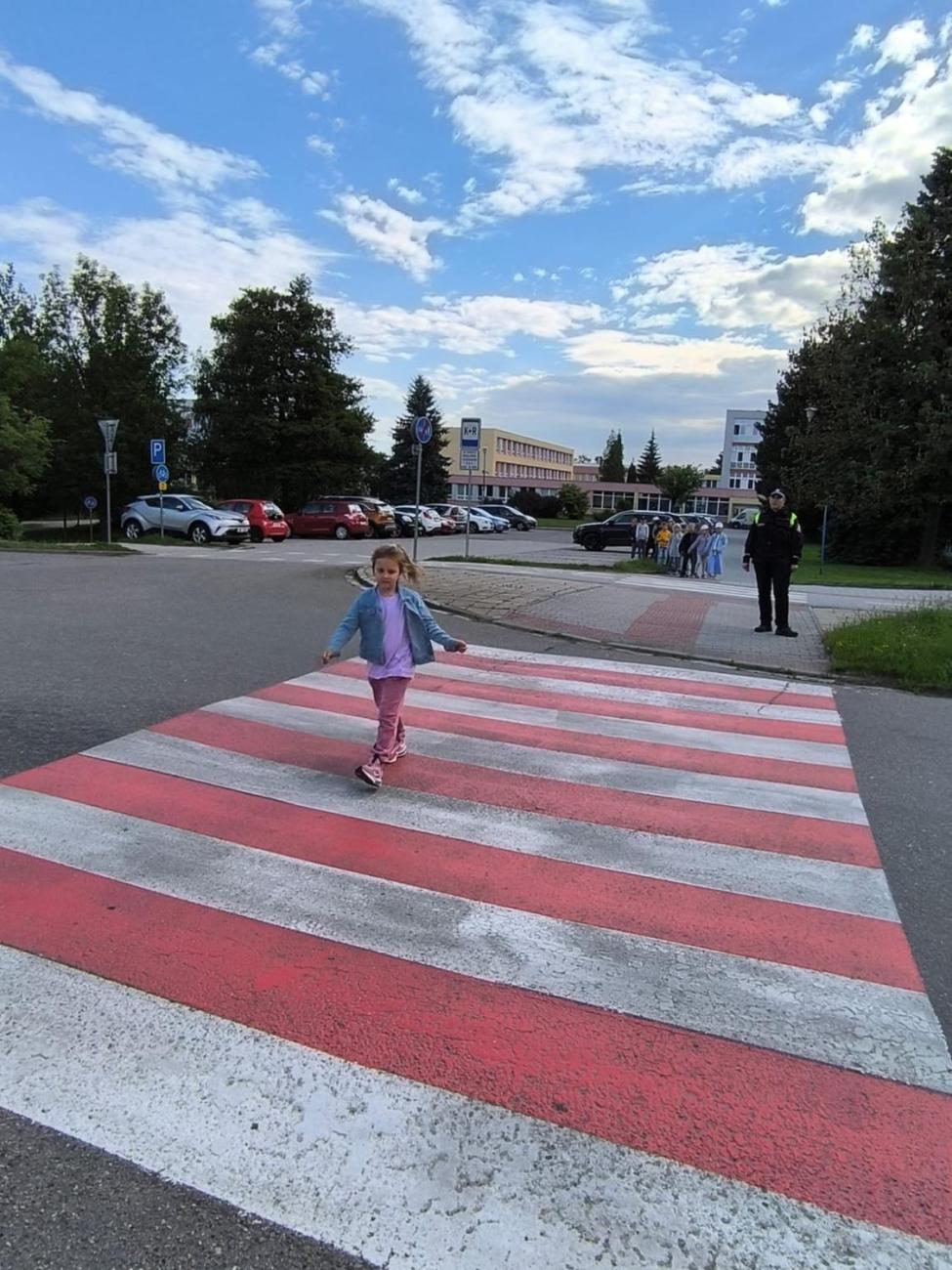 Spolupráce s městskou policií - Bezpečné přecházení vozovky 1.A