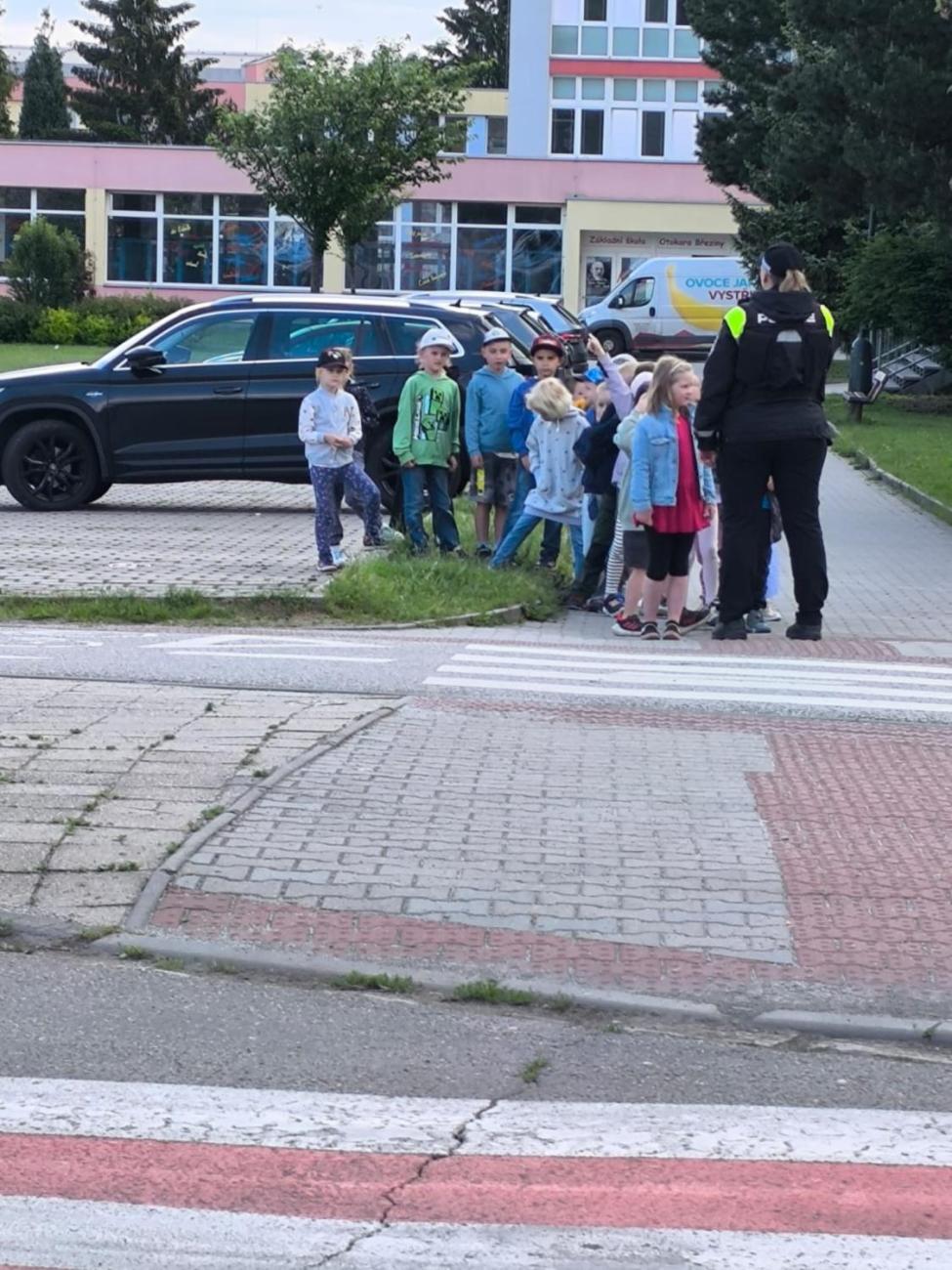 Spolupráce s městskou policií - Bezpečné přecházení vozovky 1.A