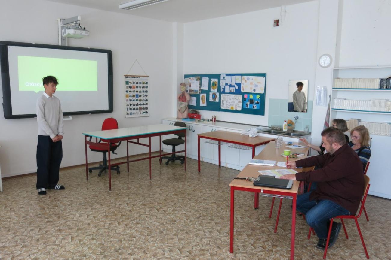 Deváťáci představili své seminární práce