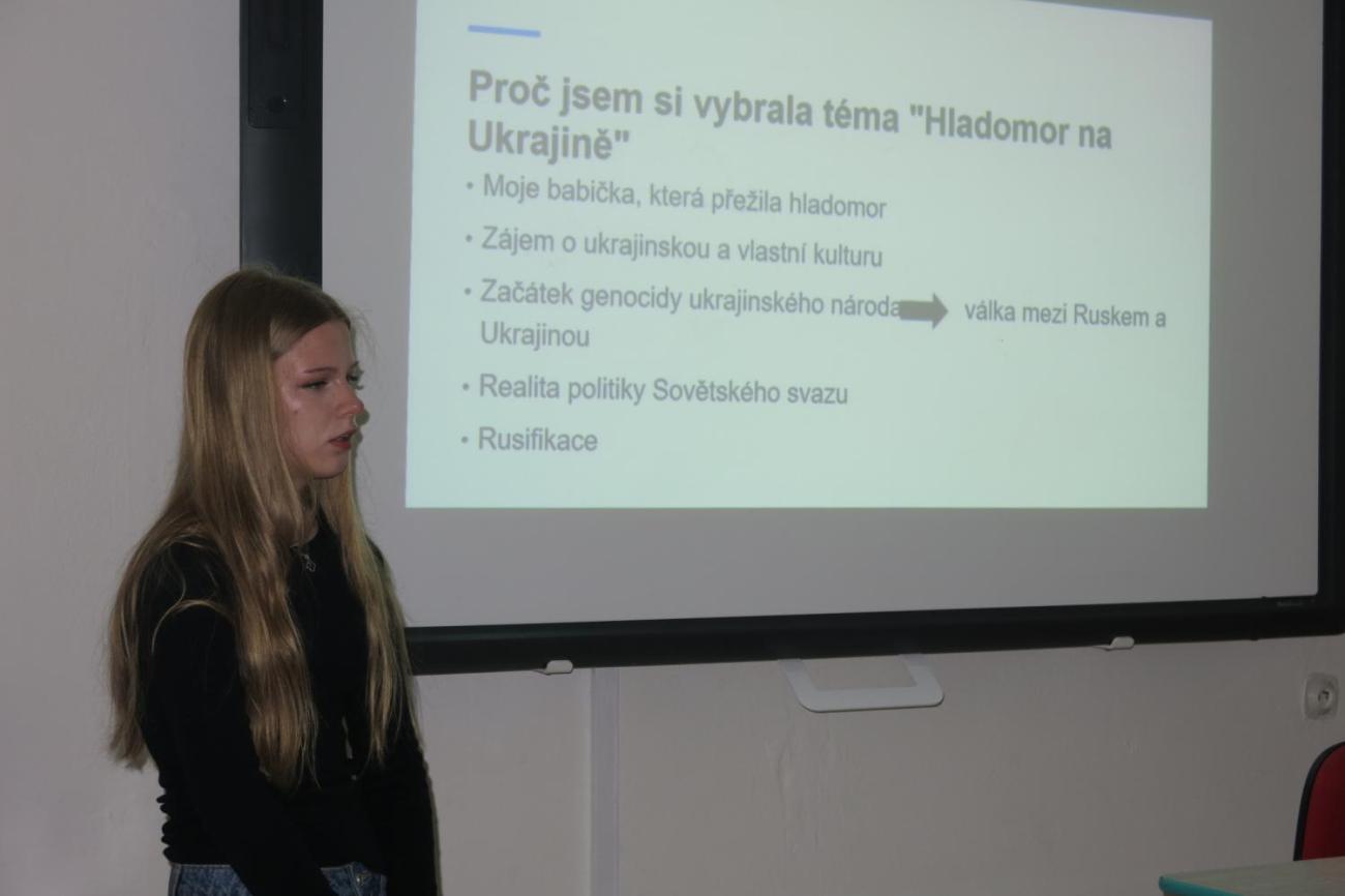Deváťáci představili své seminární práce