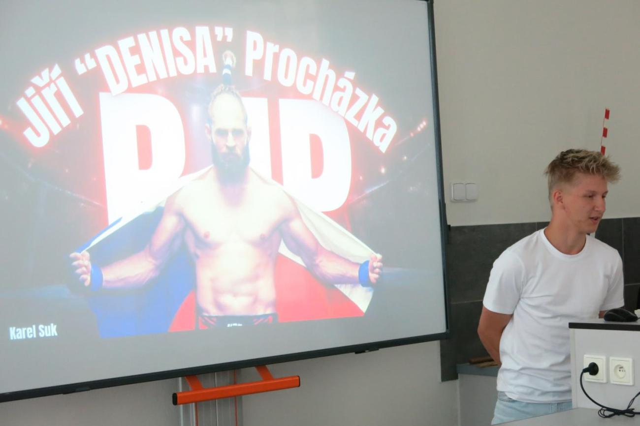 Deváťáci představili své seminární práce