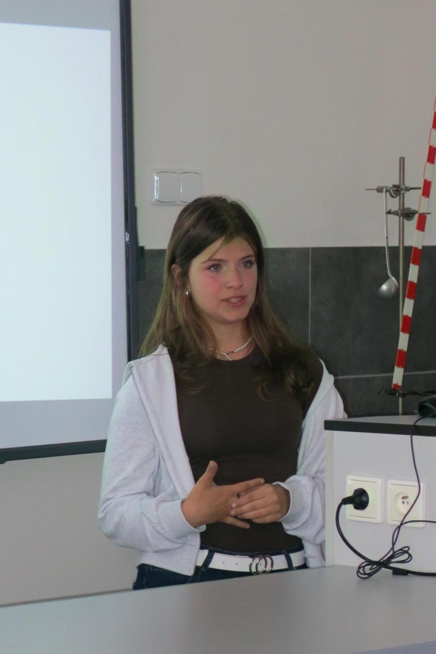 Deváťáci představili své seminární práce