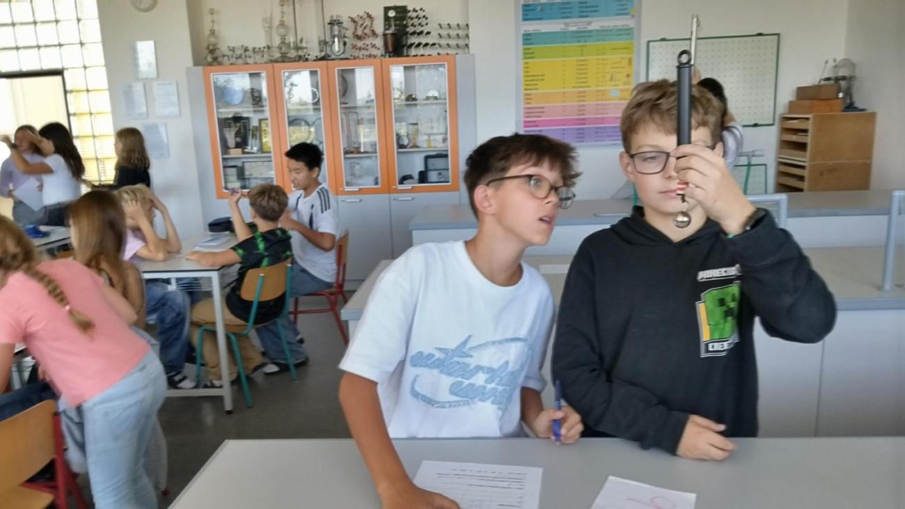 Měření gravitační síly   6.A